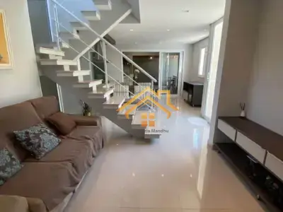 Casa com 3 quartos em Jardim Carolina
