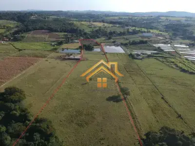 Área com 0 quartos em Sítio Medeiros