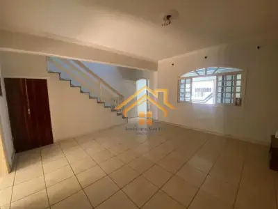 Casa com 3 quartos em Medeiros