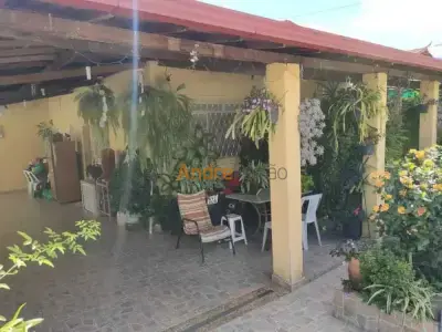 Casa com 4 quartos em Bom Retiro
