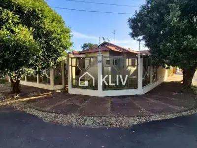 Casa com 5 quartos em Jardim Alvorada