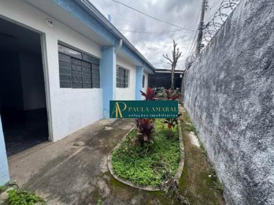Casa com 4 quartos em Conjunto Água Branca