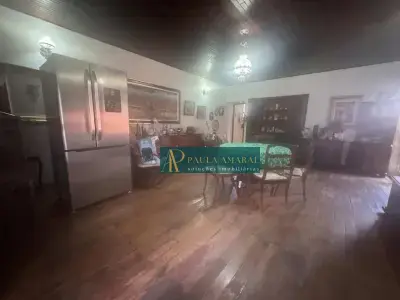 Casa com 7 quartos em Serra