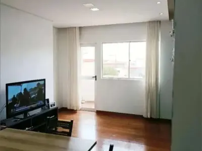 Apartamento com 3 quartos em Carlos Prates, Belo Horizonte - 90m²