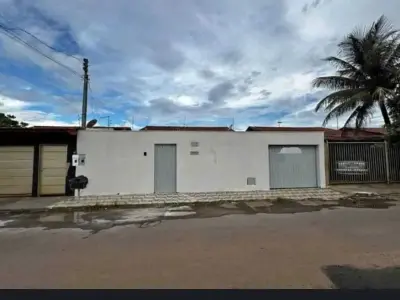Casa com 3 quartos em Setor Oeste, Trindade - 196m²