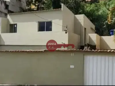 Casa com 3 quartos em Maria Helena (Justinópolis), Ribeirão das Neves - 180m²