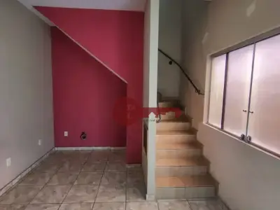 Casa Geminada com 2 quartos em Belo Vale, Santa Luzia - 200m²