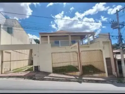 Casa de Condomínio com 2 quartos em São João, Betim - 145m²