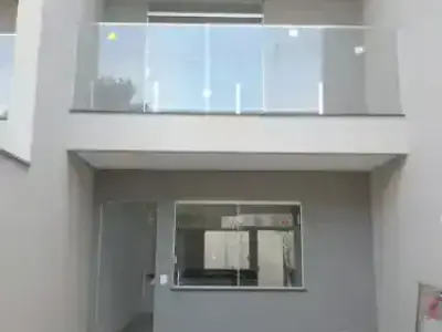 Casa Geminada com 2 quartos em Parque Xangri-Lá, Contagem - 80m²