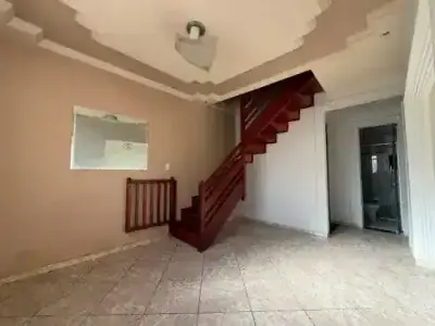 Casa Geminada com 2 quartos em Brasil Industrial (Barreiro), Belo Horizonte - 77m²