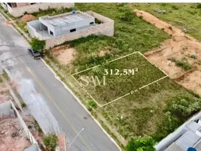 Lote / Terreno em Sagrada Família