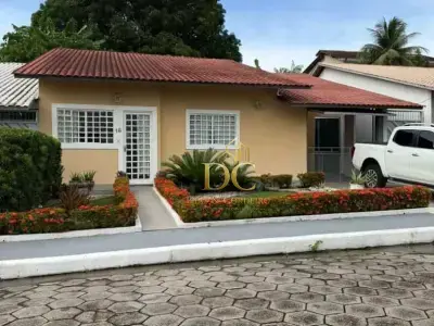 Casa de Condomínio com 4 quartos em Aleixo