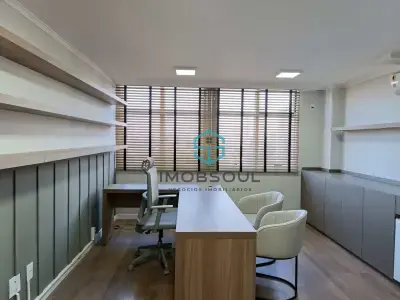 Sala / Conjunto em Zona 01