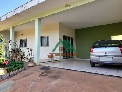 Casa com 3 quartos em Jardim Guarani