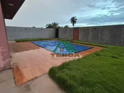 Casa com 3 quartos em Chácaras Alto do Marimbondo