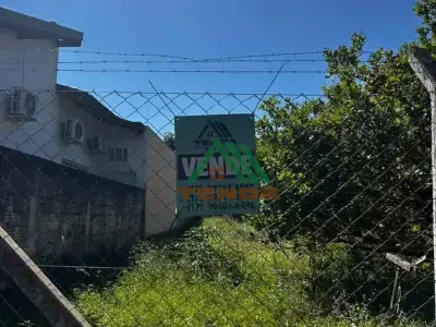 Lote / Terreno com 0 quartos em Jardim Pêgolo
