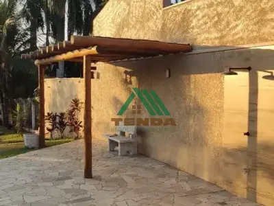 Rancho com 3 quartos em Balnearia Adriana