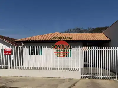 Casa com 2 quartos em Jardim Samambaia, Jaguariaíva - 0m²