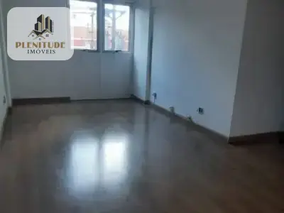 Apartamento com 3 quartos em Jardim Esmeralda