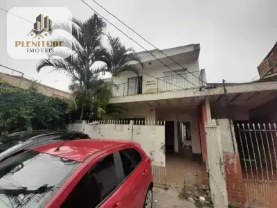 Sobrado com 3 quartos em Rio Pequeno