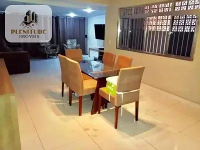 Sobrado com 3 quartos em Vila Dalva