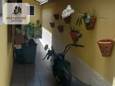 Sobrado com 3 quartos em Jardim Bonfiglioli