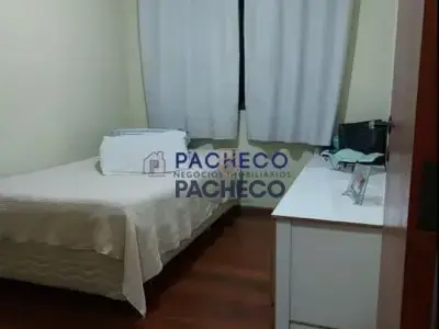Casa de Condomínio em Santa Branca