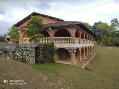 Casa de Condomínio em Condomínio Nossa Fazenda