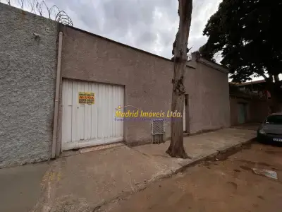 Casa com 2 quartos em Eldorado, Contagem - 0m²