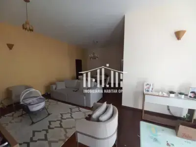 Casa com 6 quartos em Vila dos Engenheiros, Ouro Preto - 350m²