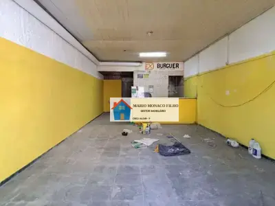 Sala / Conjunto com 0 quartos em Centro, Embu das Artes - 60m²