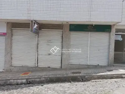 Loja com 0 quartos em Centro, Conselheiro Lafaiete - 60m²