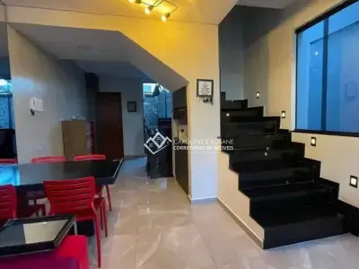 Casa com 2 quartos em Novo Horizonte, Conselheiro Lafaiete - 74m²