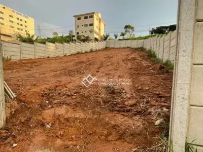 Lote / Terreno com 0 quartos em Quintas do Sol, Conselheiro Lafaiete - 388m²