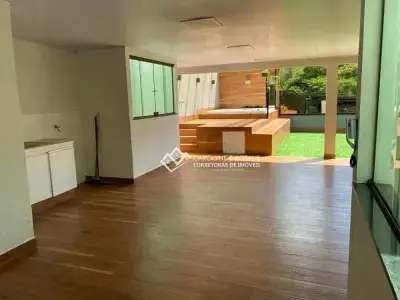 Casa com 3 quartos em Chapada, Conselheiro Lafaiete - 300m²