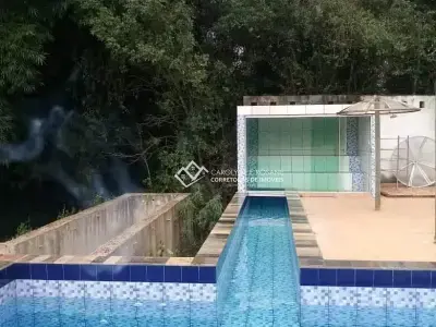 Lote / Terreno com 0 quartos em Área Rural, Queluzito - 10000m²