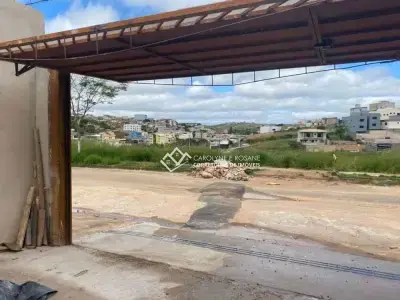 Casa com 3 quartos em Jardim Monte Verde, Conselheiro Lafaiete - 100m²