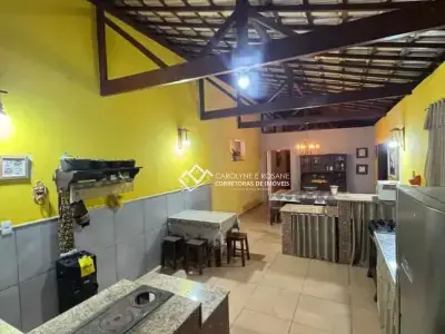 Sítio com 3 quartos em Almeidas, Conselheiro Lafaiete - 300m²