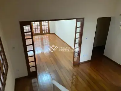 Casa com 4 quartos em São Dimas, Conselheiro Lafaiete - 300m²