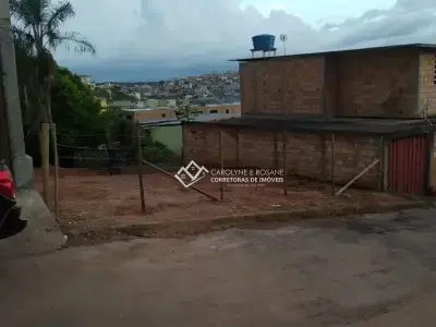 Lote / Terreno com 0 quartos em Rochedo, Conselheiro Lafaiete - 300m²