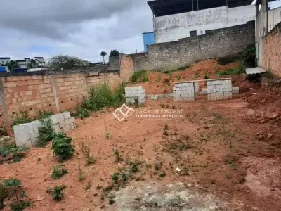 Lote / Terreno com 0 quartos em Santa Maria, Conselheiro Lafaiete - 210m²