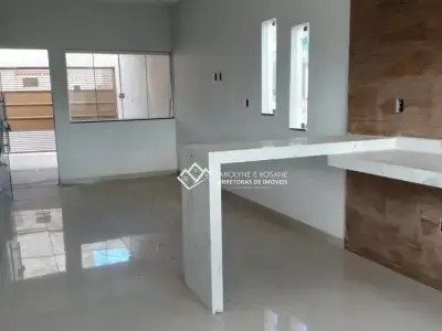 Casa Geminada com 3 quartos em Real de Queluz, Conselheiro Lafaiete - 80m²