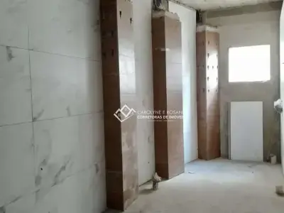 Casa Geminada com 3 quartos em Real de Queluz, Conselheiro Lafaiete - 80m²
