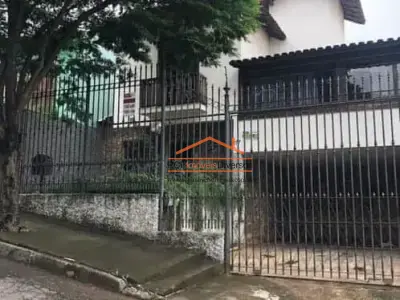 Casa com 3 quartos em Fernão Dias
