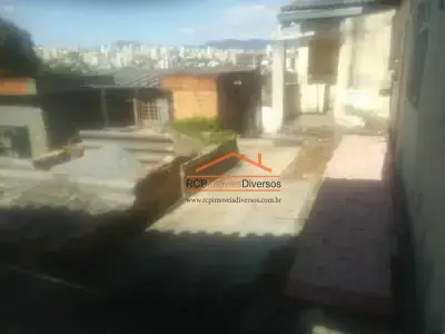 Lote / Terreno com 5 quartos em Santa Cruz