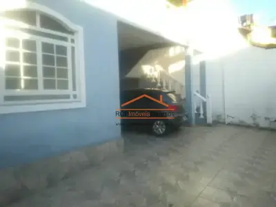 Casa com 6 quartos em Santa Cruz