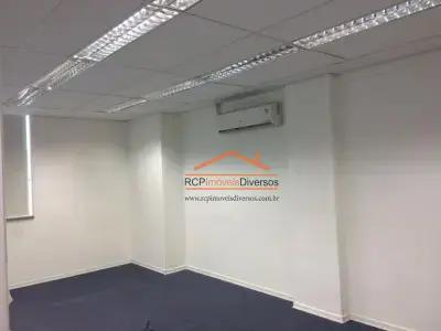 Sala / Conjunto com 0 quartos em Lourdes