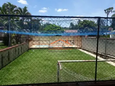 Casa com 4 quartos em Braúnas