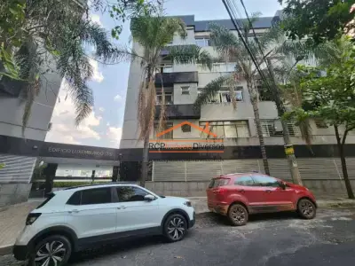 Apartamento com 3 quartos em Coração de Jesus