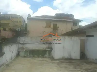 Prédio com 3 quartos em São Cristóvão